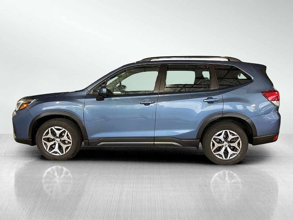 2021 Subaru Forester Premium image 4