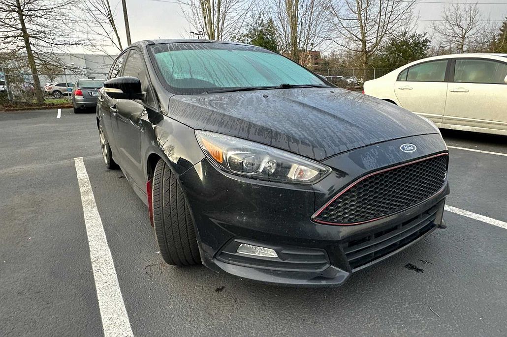 2016 Ford Focus ST image 1