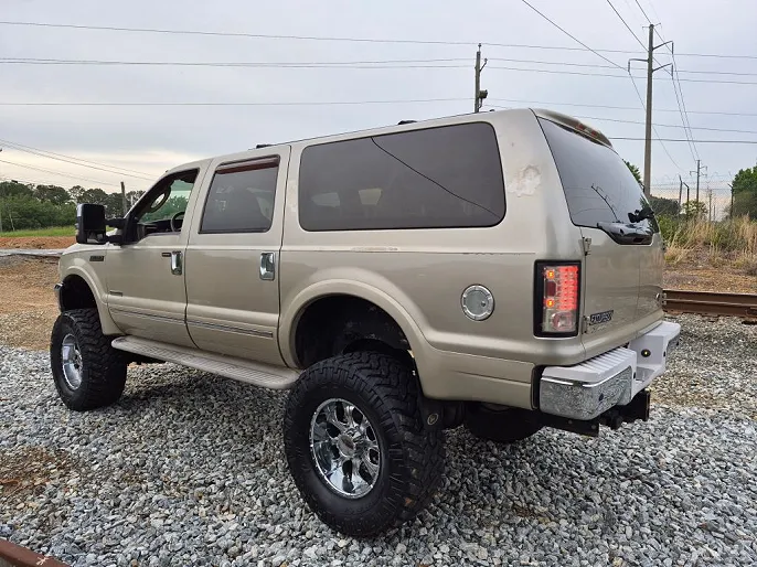 2004 Ford Excursion