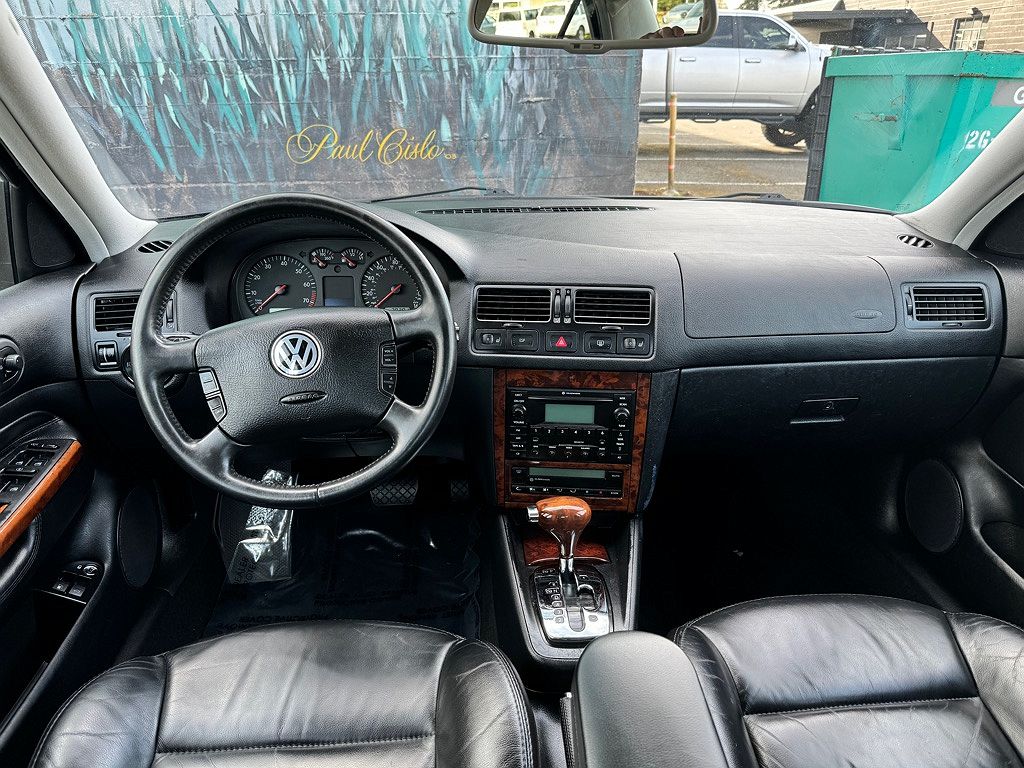 2003 Volkswagen Jetta GLX image 9