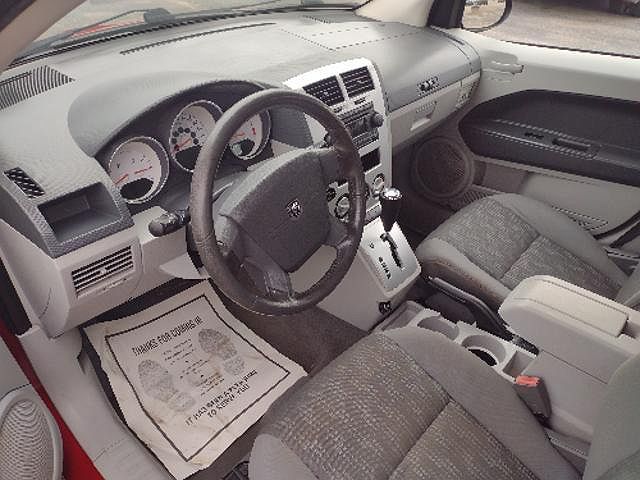 2007 Dodge Caliber SXT image 4
