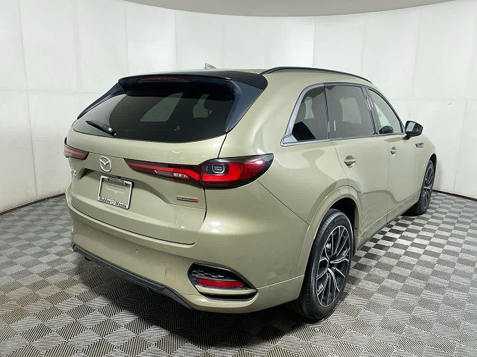 2025 Mazda CX-70