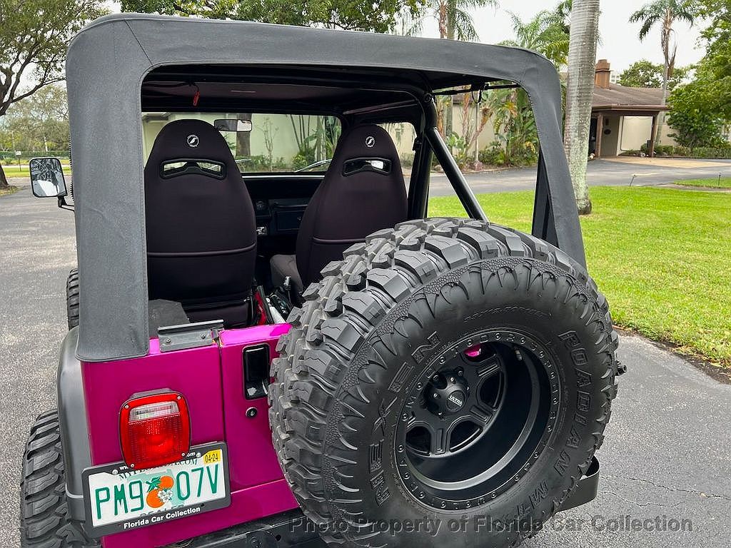 1991 Jeep Wrangler S image 23