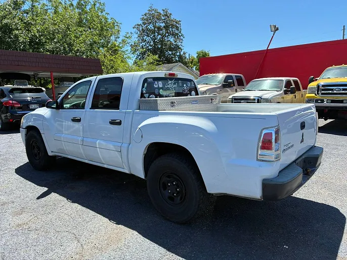 2007 Mitsubishi Raider