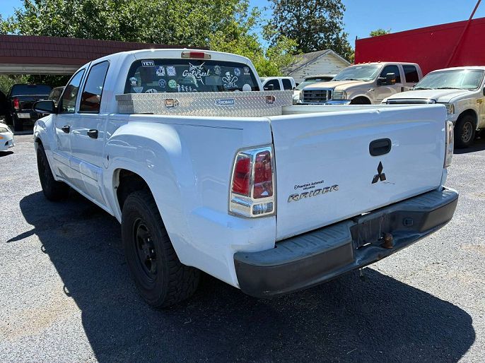 2007 Mitsubishi Raider