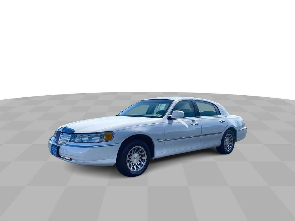 2001 Lincoln Town Car Signature image 0