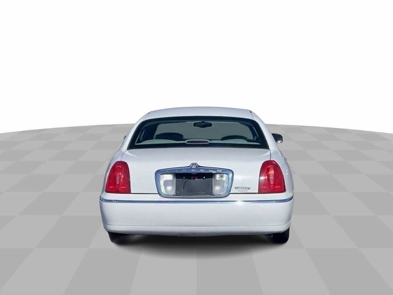 2001 Lincoln Town Car Signature image 6