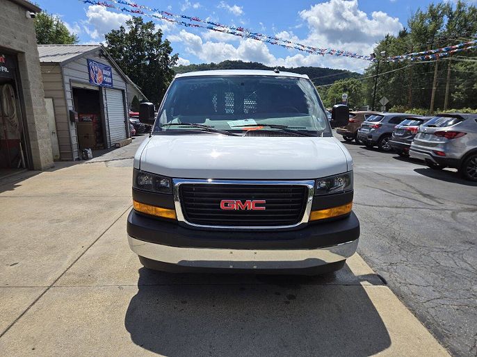 2023 GMC Savana