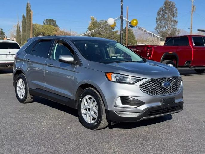 2023 Ford Edge