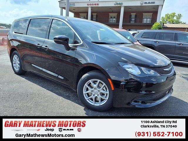 2025 Chrysler Voyager