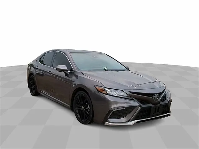 2023 Toyota Camry XSE image 1