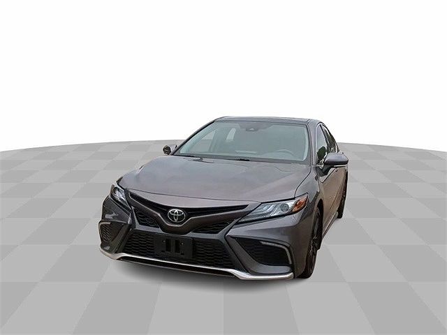 2023 Toyota Camry XSE image 2
