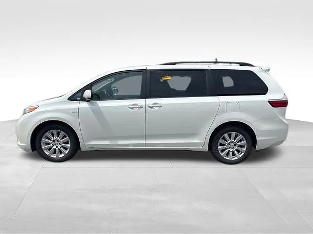 2016 Toyota Sienna