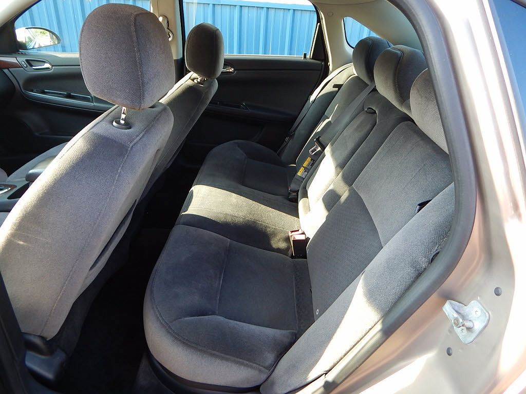 2006 Chevrolet Impala LT image 6
