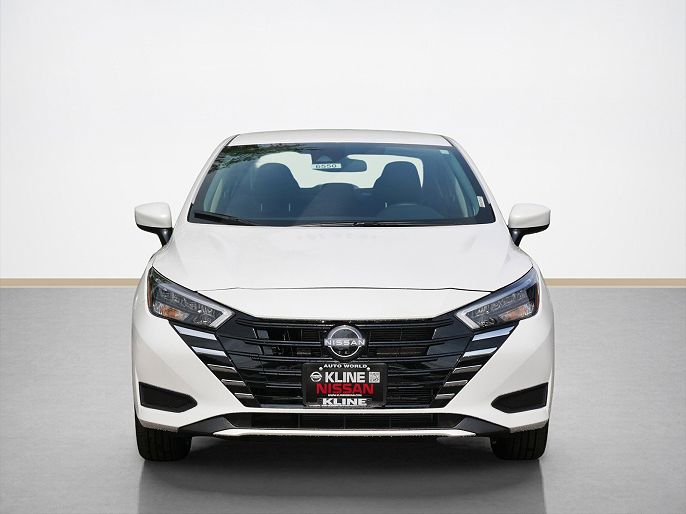 2025 Nissan Versa