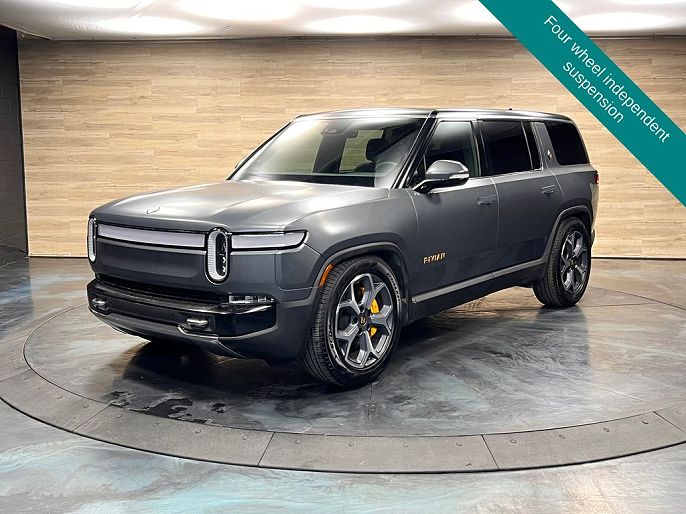 2022 Rivian R1S