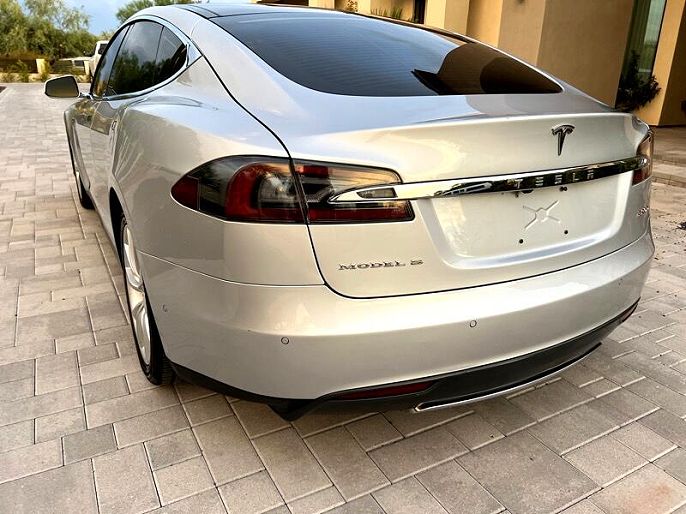 2016 Tesla Model S