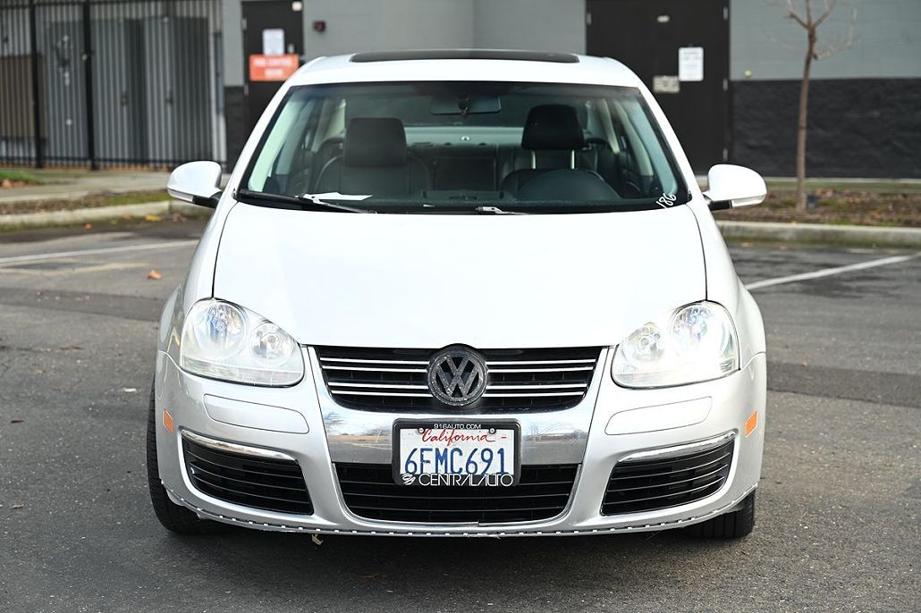 2008 Volkswagen Jetta SE image 1