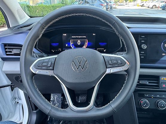 2022 Volkswagen Taos SE photo 7