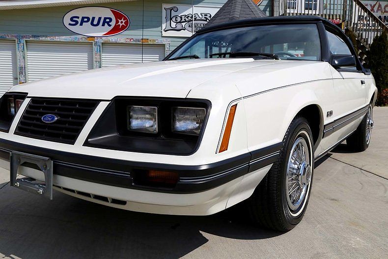 1983 Ford Mustang GLX image 10