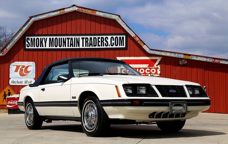 1983 Ford Mustang GLX image 4