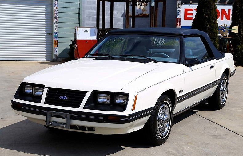 1983 Ford Mustang GLX image 8
