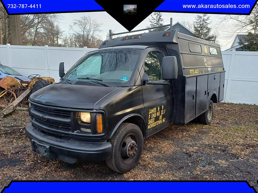 2001 Chevrolet Express 3500 image 0