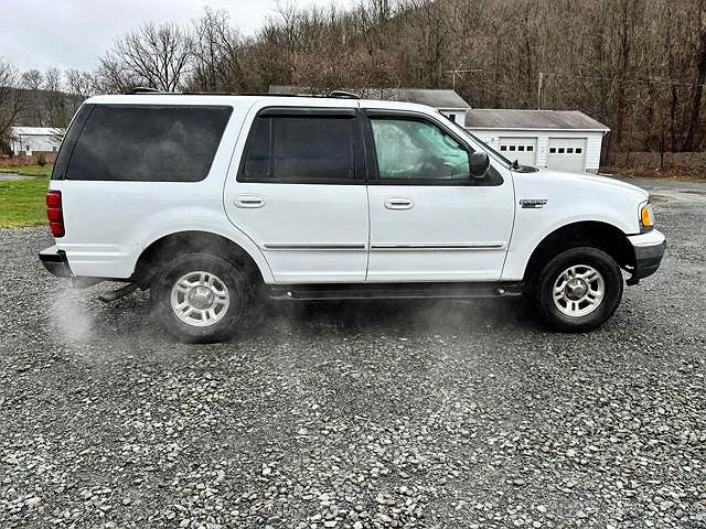 2001 Ford Expedition XLT image 1