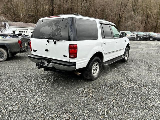2001 Ford Expedition XLT image 2