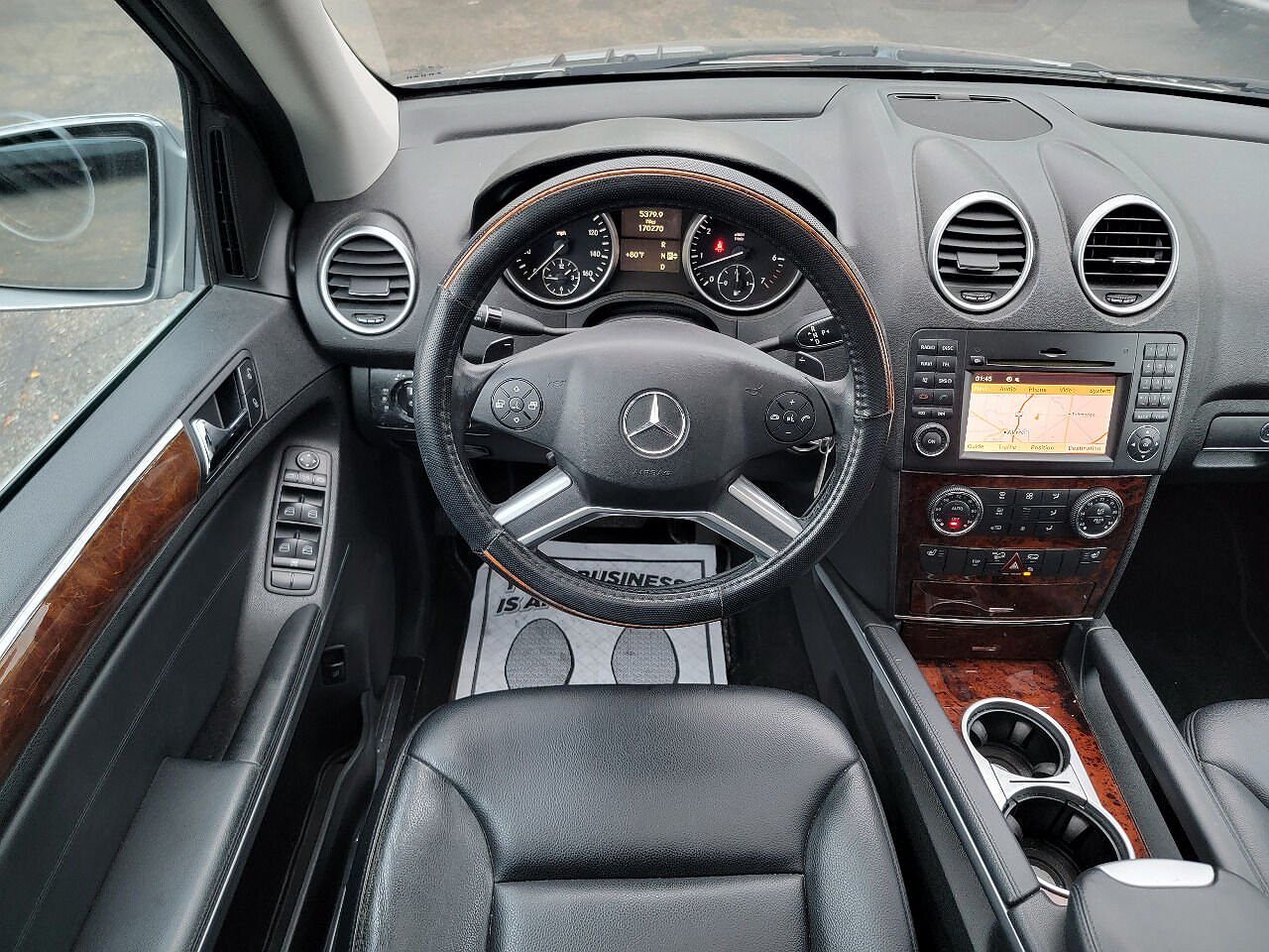 2010 Mercedes-Benz M-Class ML 350 image 12