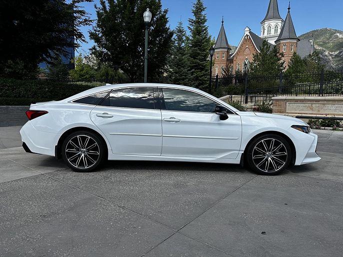 2019 Toyota Avalon