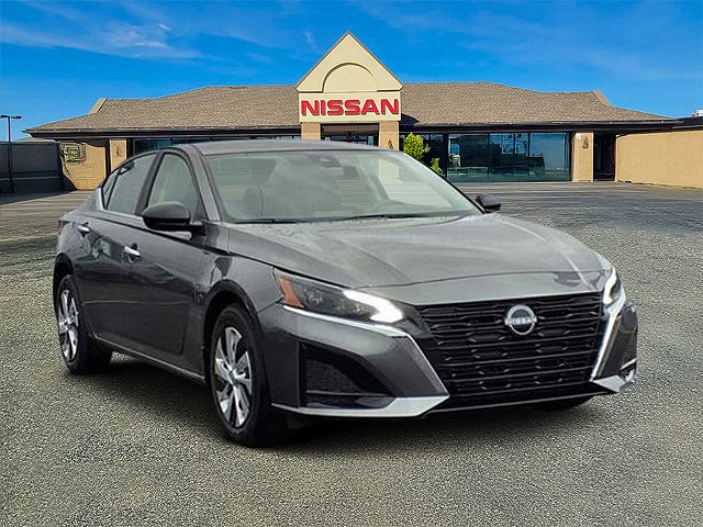 2025 Nissan Altima