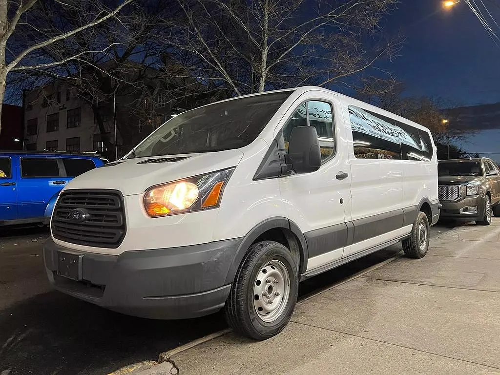 2018 Ford Transit XLT image 2