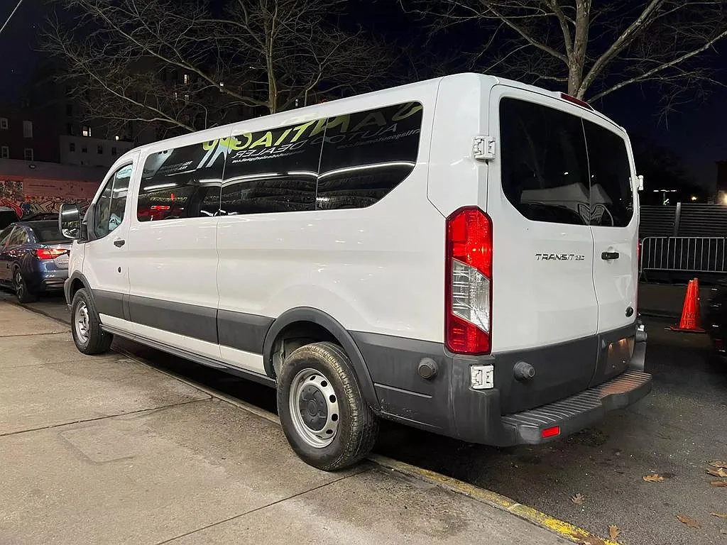 2018 Ford Transit XLT image 3