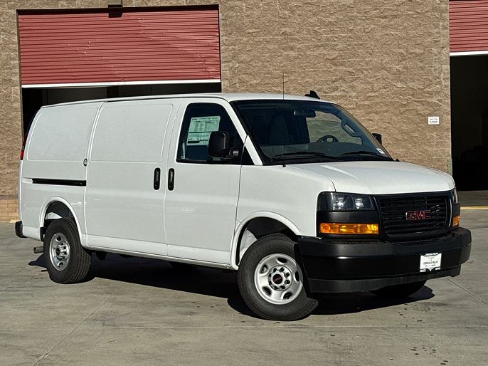 2025 GMC Savana