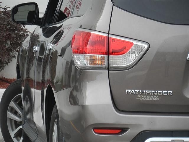 2013 Nissan Pathfinder S image 0