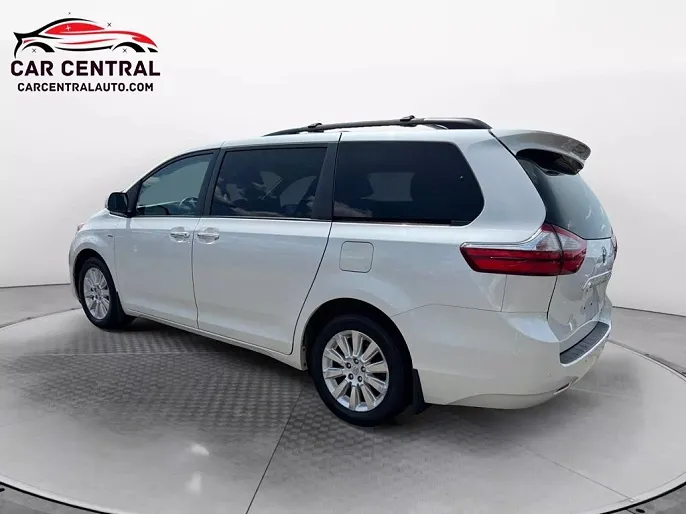 2016 Toyota Sienna