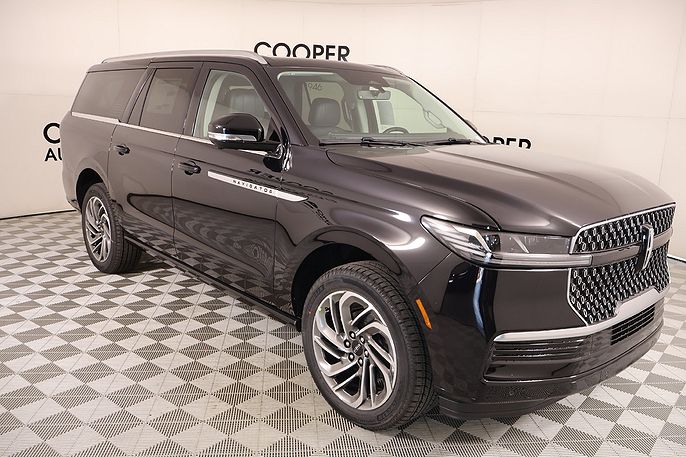 2027 Lincoln Navigator L