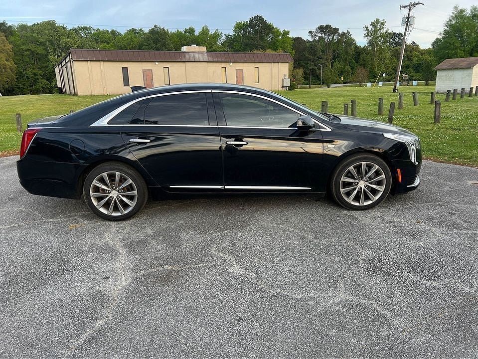 2019 Cadillac XTS Standard image 3