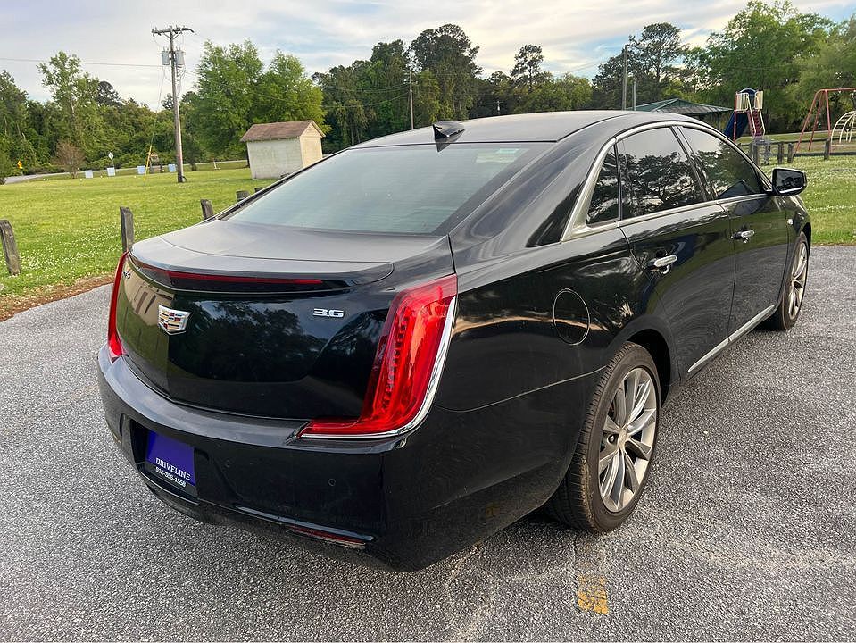 2019 Cadillac XTS Standard image 4
