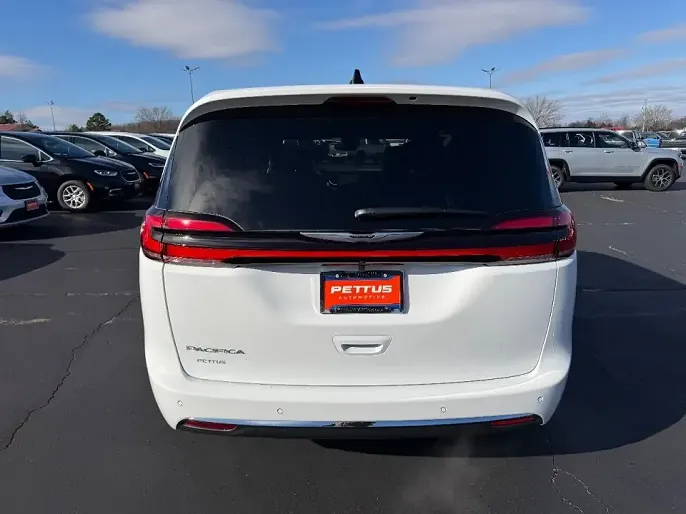 2026 Chrysler Pacifica