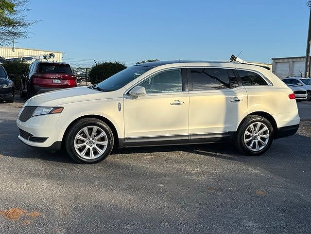 2013 Lincoln MKT