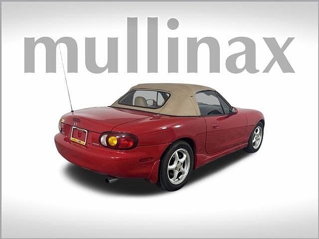 2000 Mazda Miata null image 2