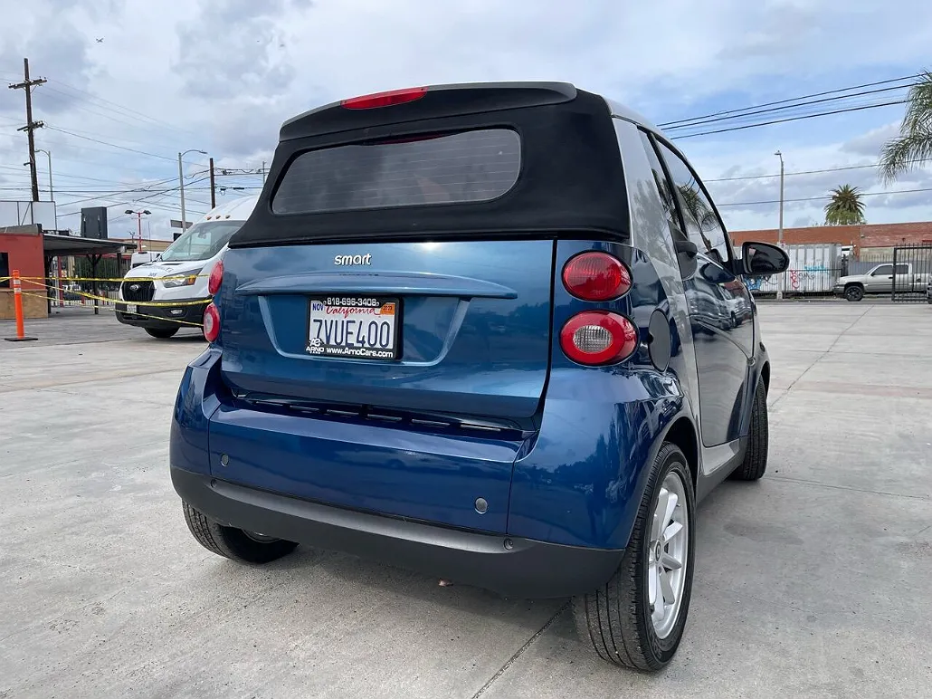2010 Smart Fortwo Passion image 1