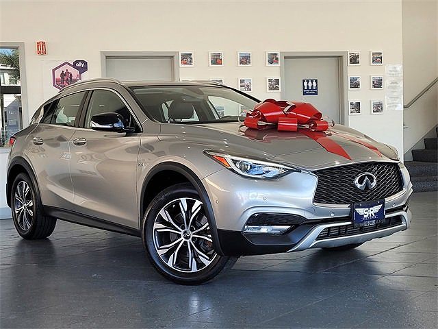 2017 Infiniti QX30
