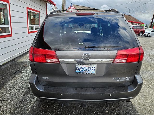 2005 Toyota Sienna
