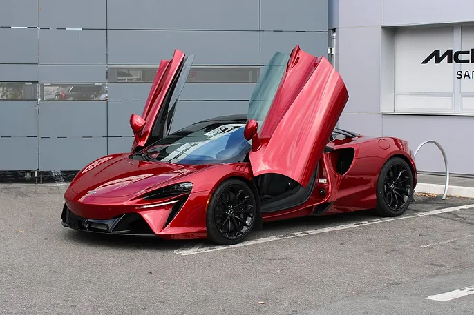 2024 Mclaren Artura