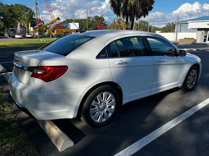 2014 Chrysler 200