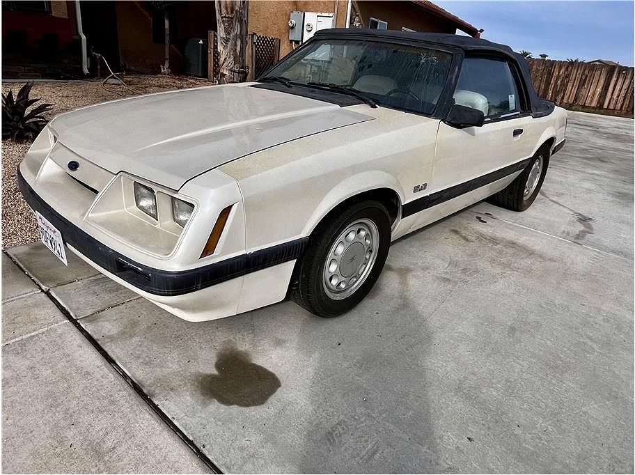 1986 Ford Mustang null image 0