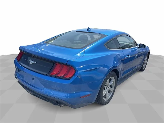2020 Ford Mustang null image 4